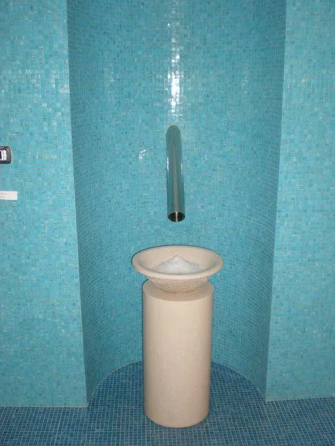 Eisbrunnenkonstruktion mit Beleuchtung