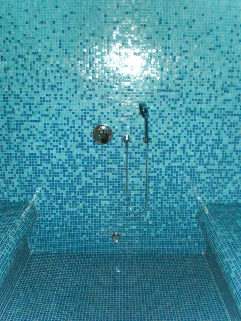 Innendusche im Dampfbad