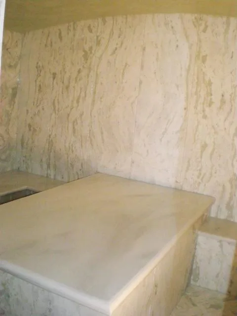 Hamam mit Marmorverkleidung