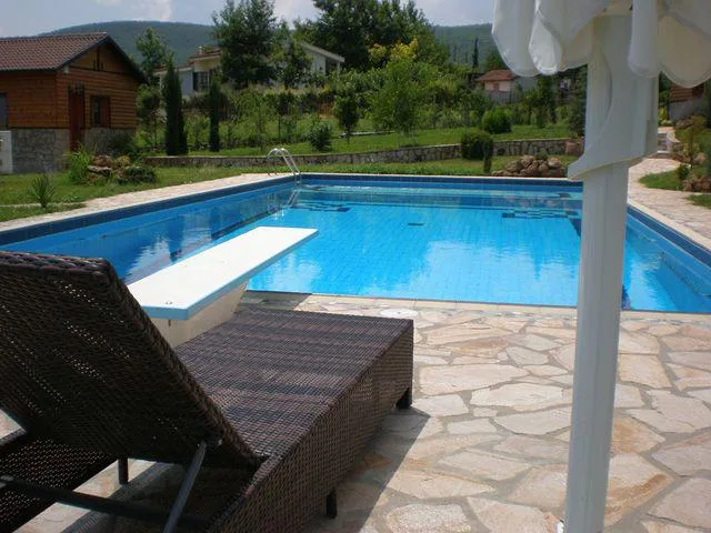 Piscina con desinfección UV