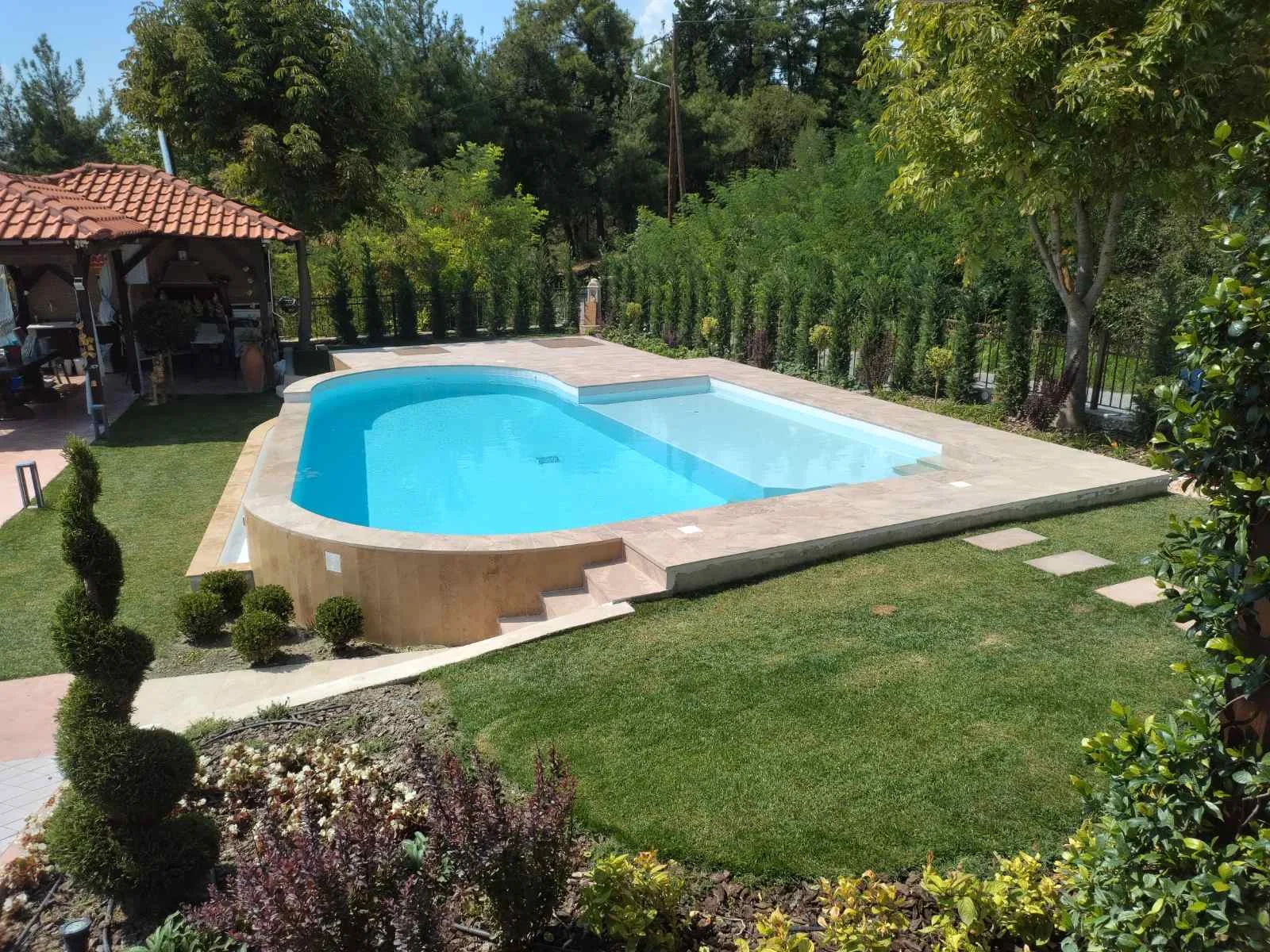 Piscina en Calcídica