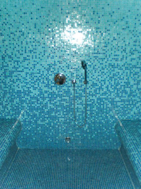 Doccia interna del bagno di vapore